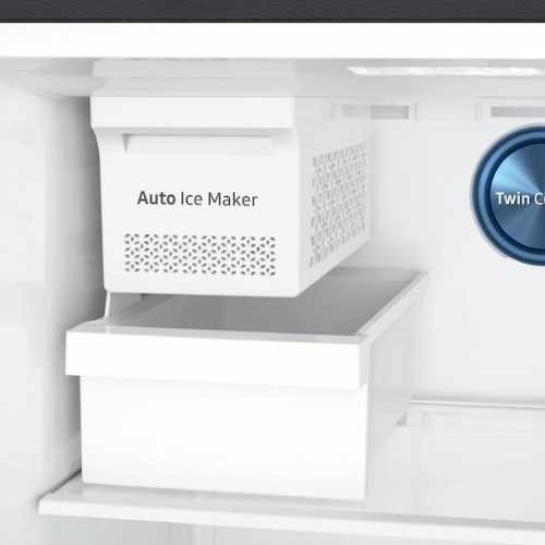 Refrigerator Ice Maker